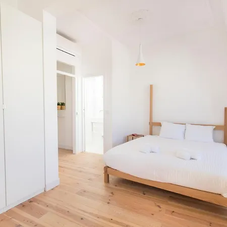 Historical Santos Iv Lisboa